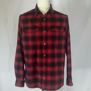 Swiss Tech Mens Button Up Shirt Size Medium (38-40) Long Sleeve Buffalo Plaid